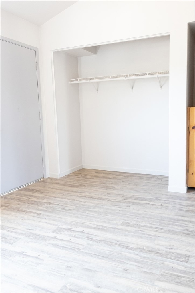 1239 E Foothill Boulevard - Photo 34