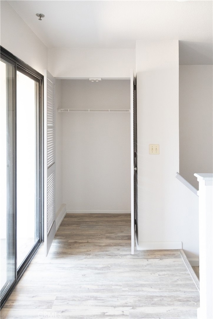 1239 E Foothill Boulevard - Photo 49