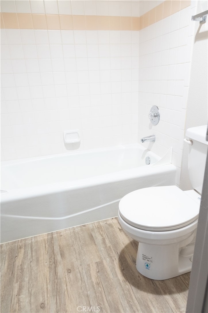 1239 E Foothill Boulevard - Photo 15