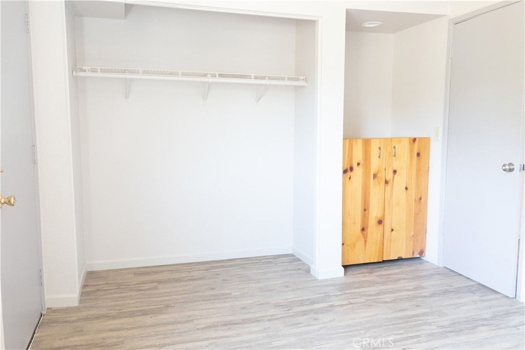 1239 E Foothill Boulevard - Photo 37