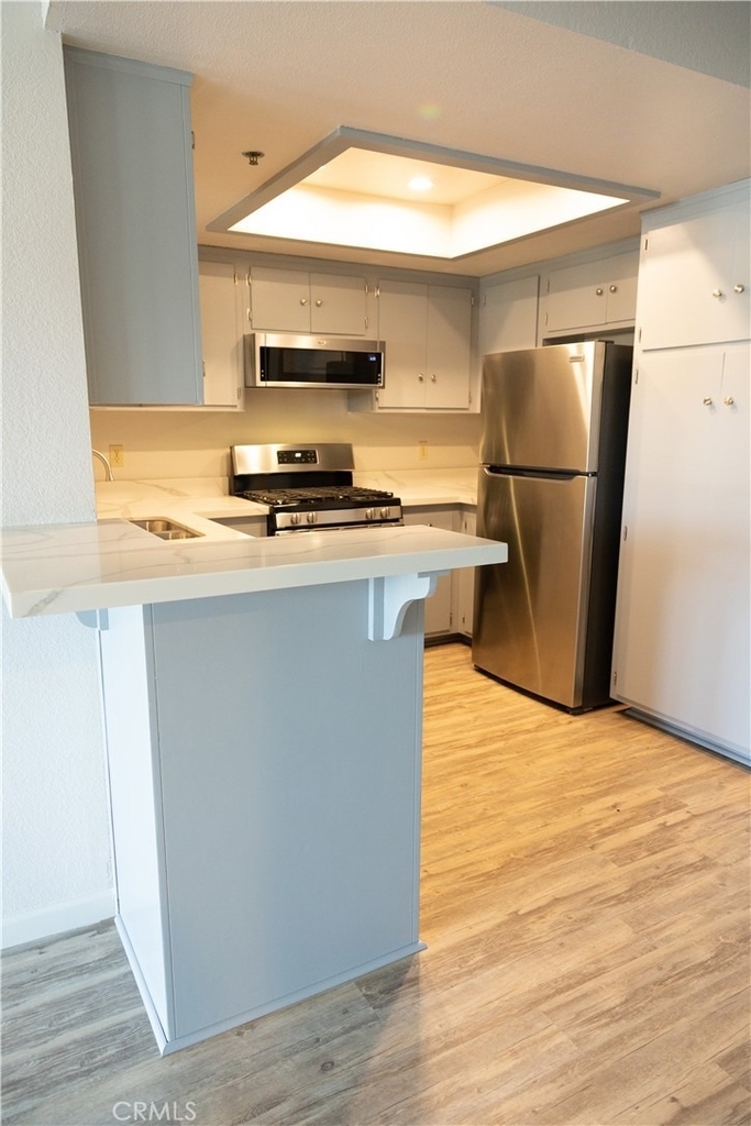 1239 E Foothill Boulevard - Photo 45
