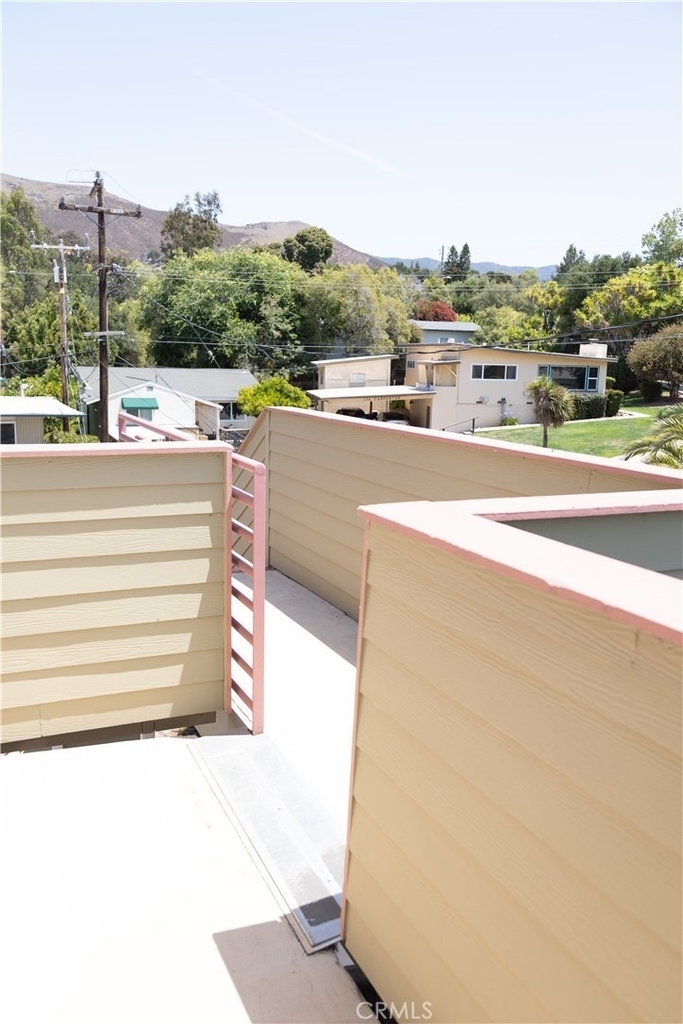 1239 E Foothill Boulevard - Photo 52