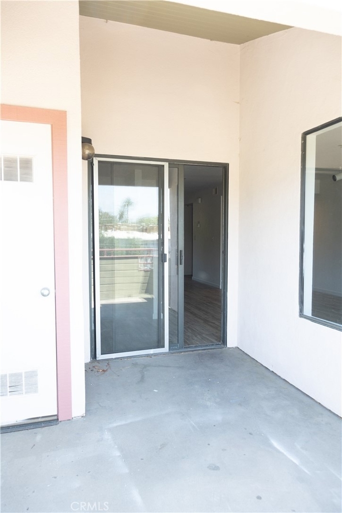 1239 E Foothill Boulevard - Photo 51