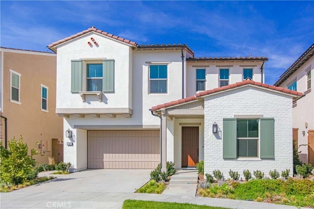 137 Oakstone - Photo 1