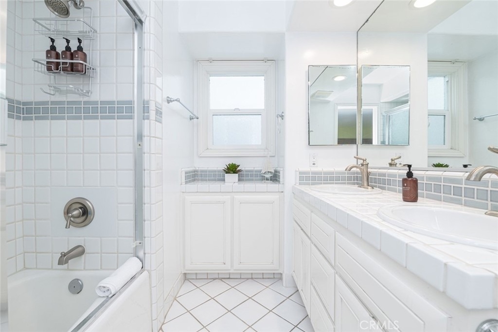 1720 W Oceanfront - Photo 25