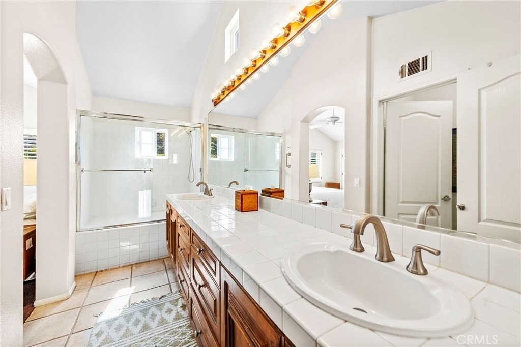 1 Tivoli Court - Photo 19