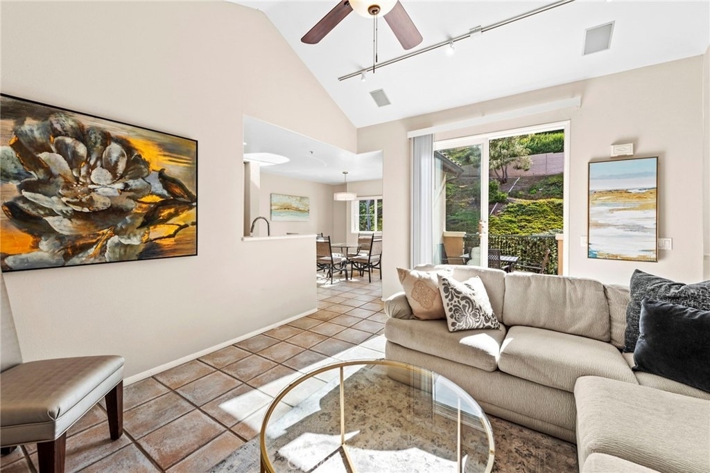 1 Tivoli Court - Photo 8