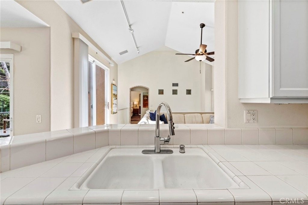 1 Tivoli Court - Photo 11