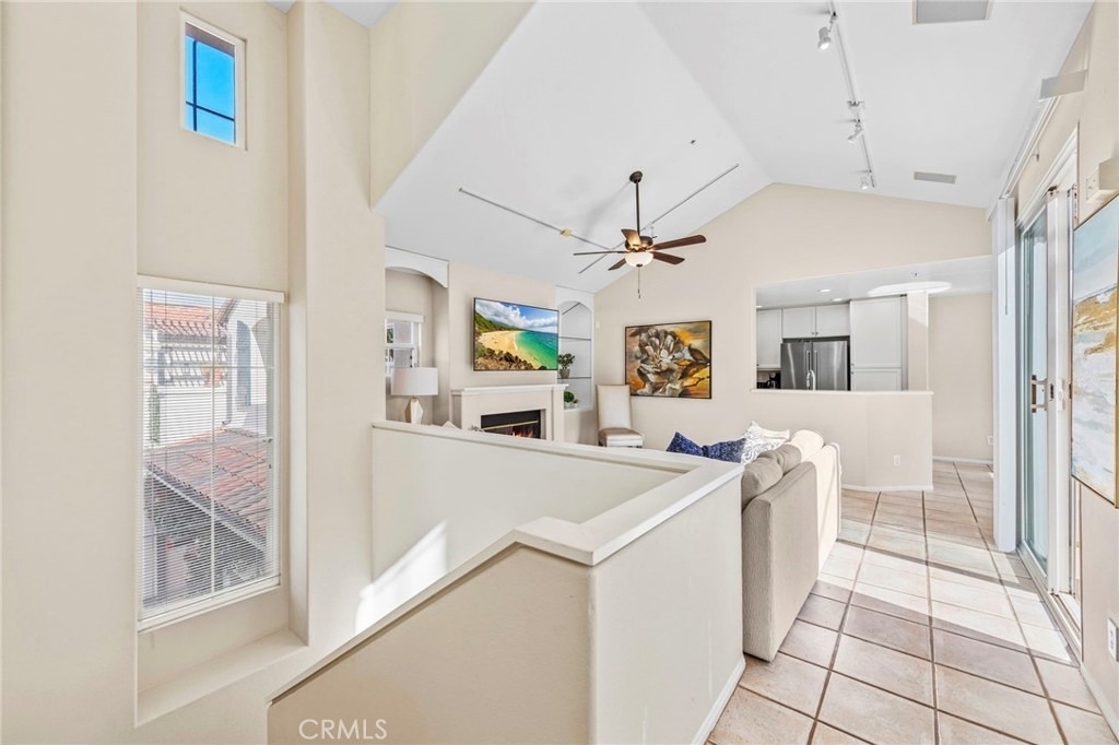 1 Tivoli Court - Photo 5