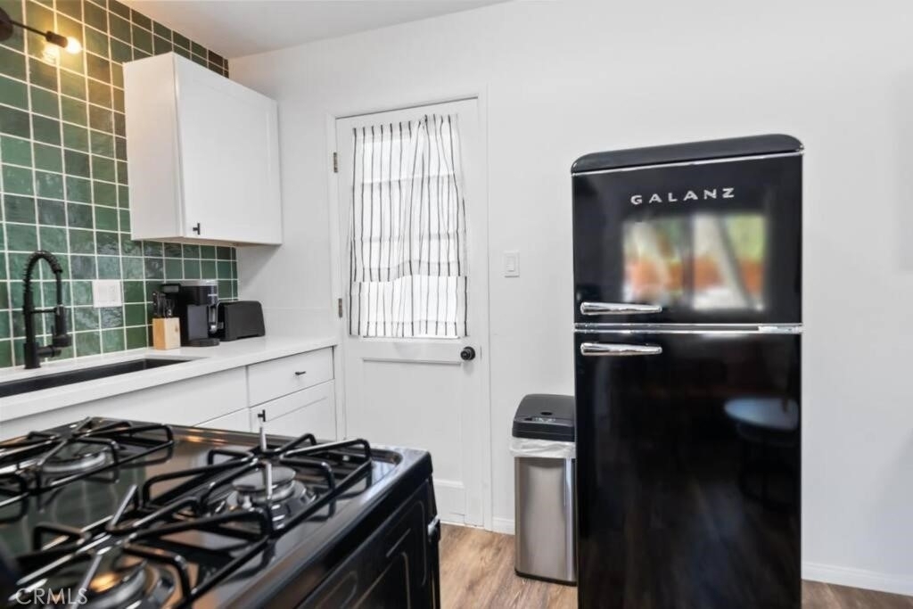 560 Edgemoor - Photo 5
