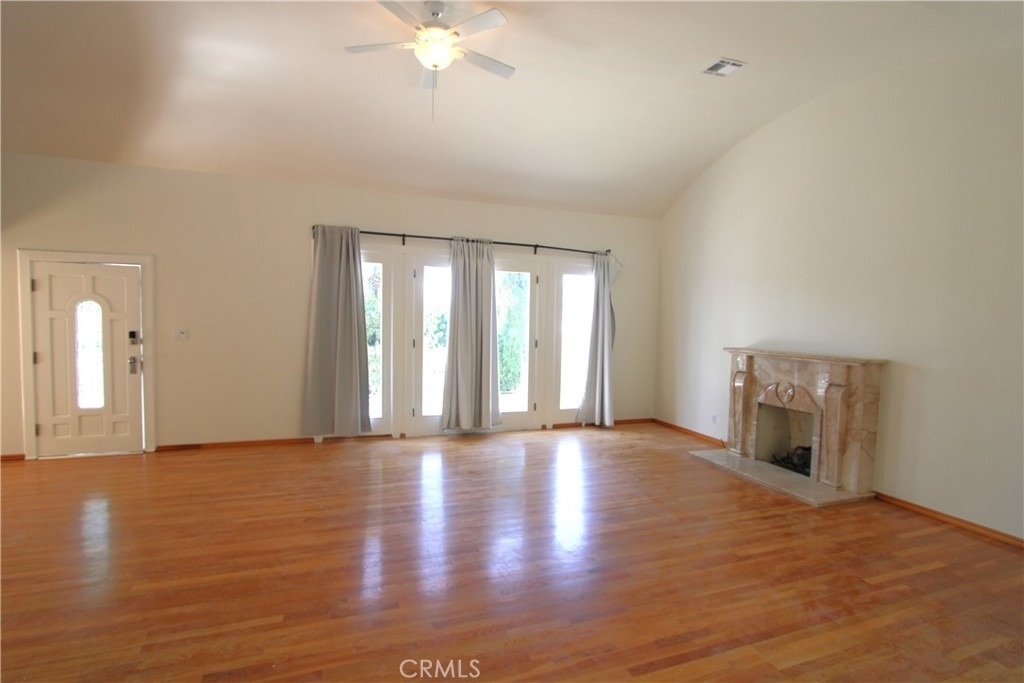 2035 Rangeview - Photo 2