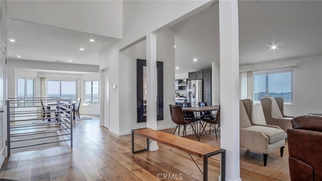 4124 Barrett - Photo 2