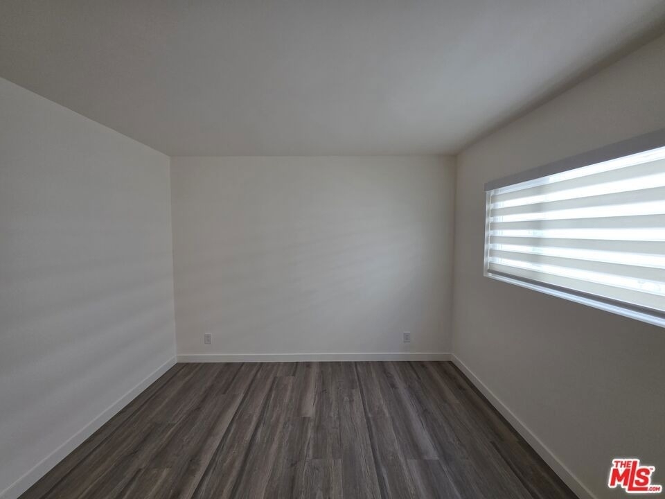 1433 Brockton Avenue - Photo 16