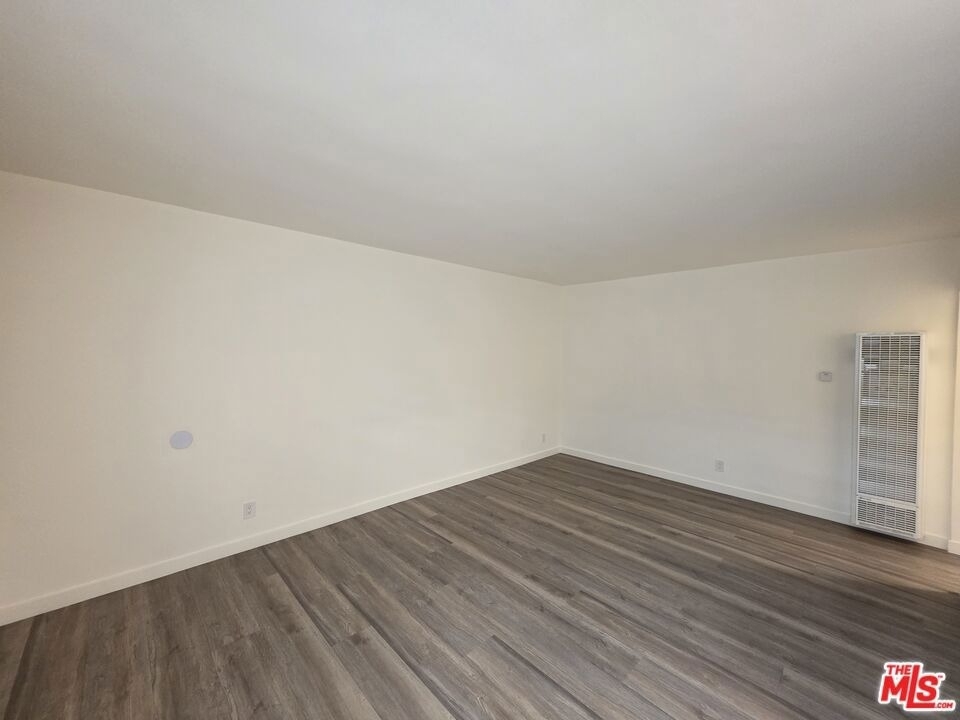 1433 Brockton Avenue - Photo 21