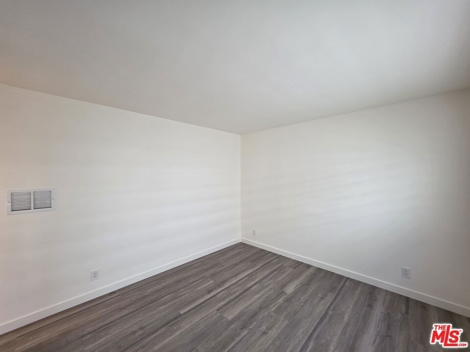 1433 Brockton Avenue - Photo 15