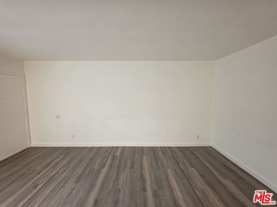 1433 Brockton Avenue - Photo 20