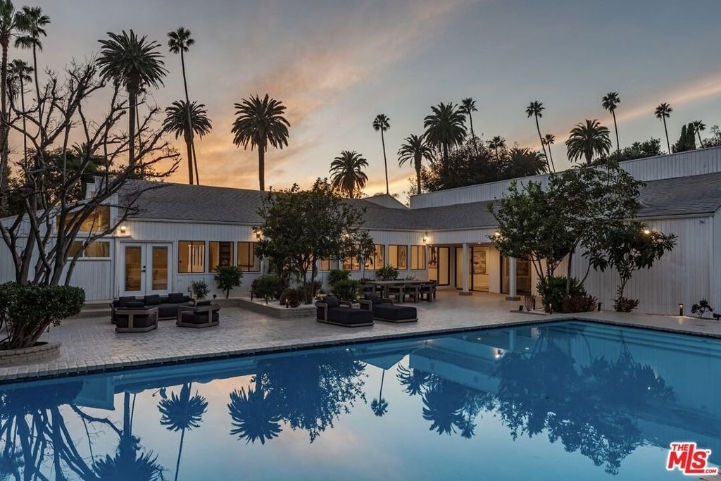 624 N Beverly Drive - Photo 4
