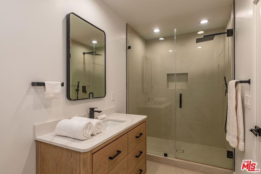 624 N Beverly Drive - Photo 30