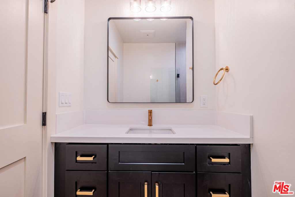 216 N Catalina - Photo 19