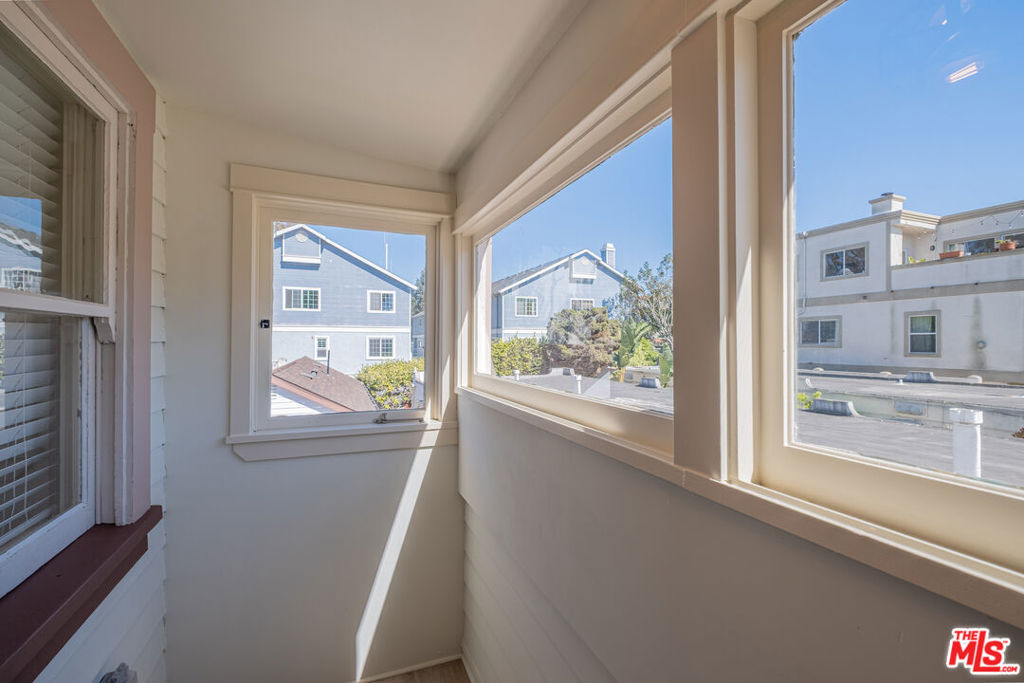 216 N Catalina - Photo 23