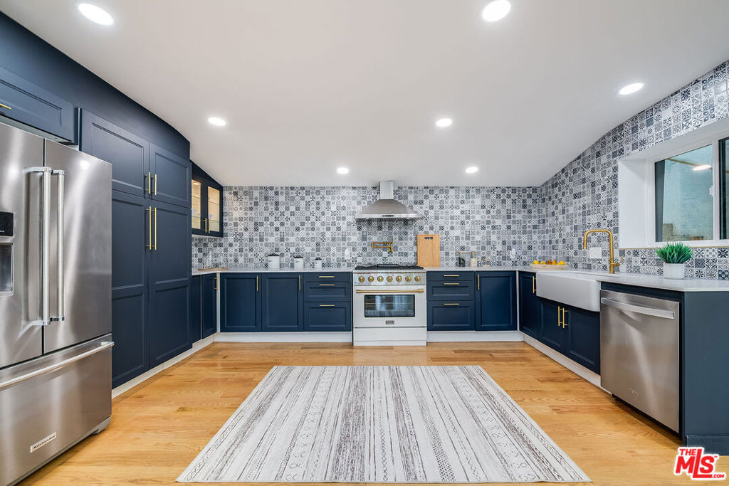 3323 N Knoll Drive - Photo 12