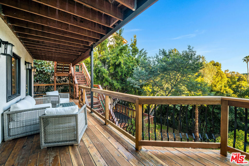 3323 N Knoll Drive - Photo 37