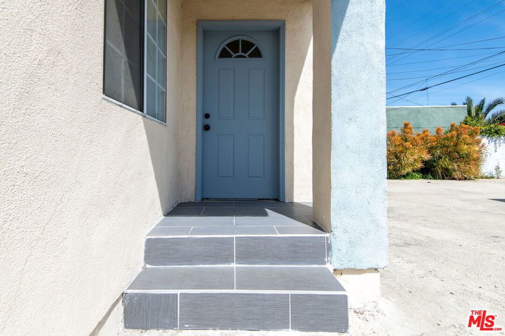 2134 S Cloverdale Avenue - Photo 1