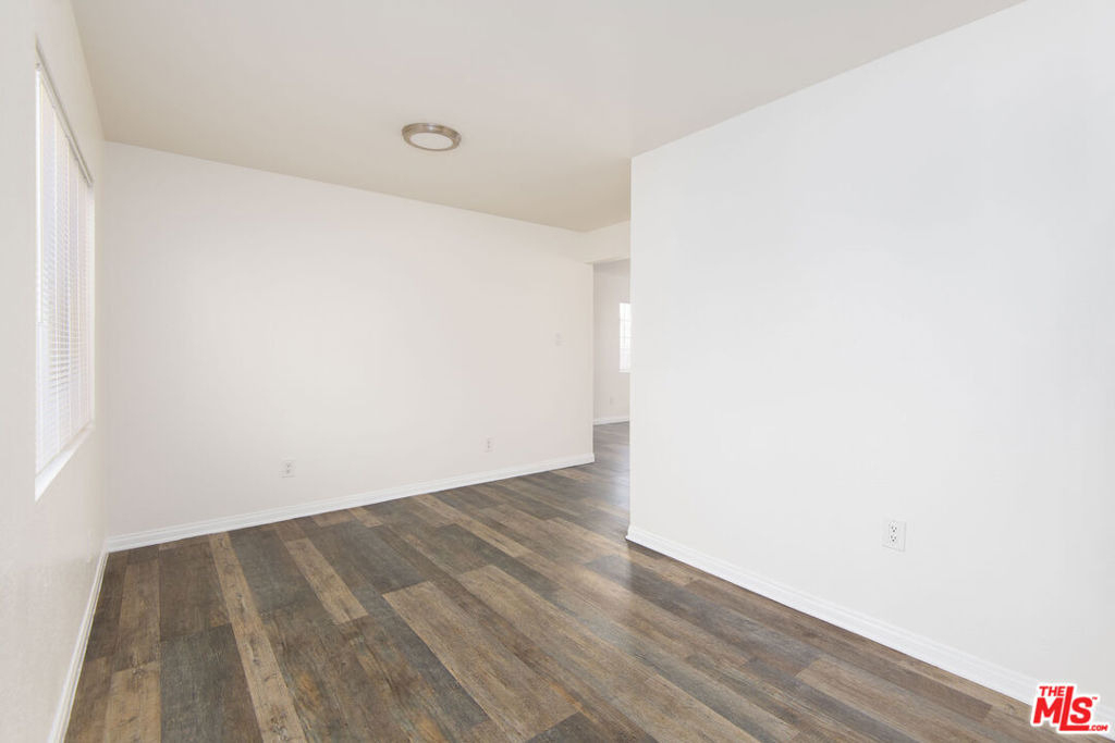 2134 S Cloverdale Avenue - Photo 15
