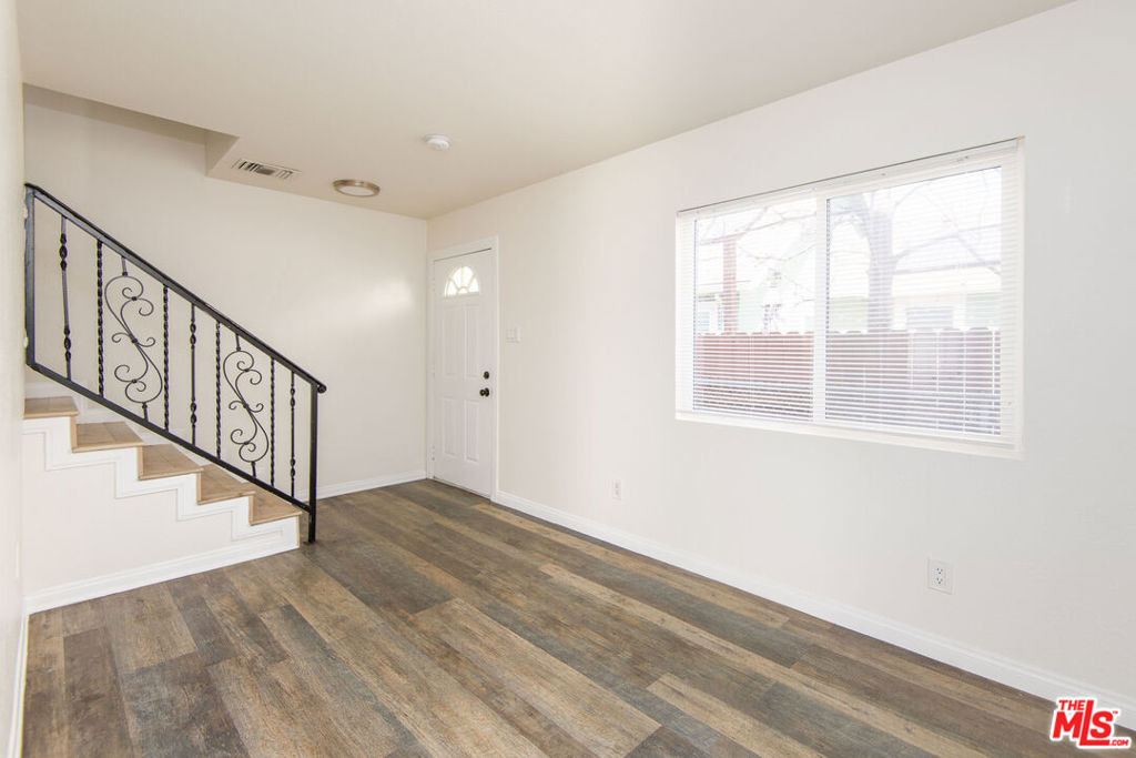 2134 S Cloverdale Avenue - Photo 14