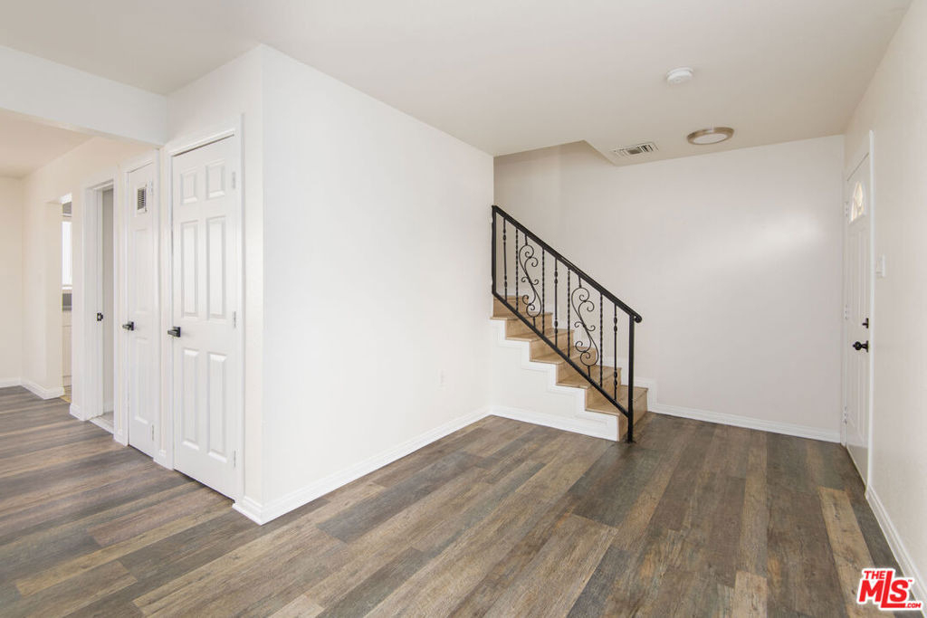 2134 S Cloverdale Avenue - Photo 13