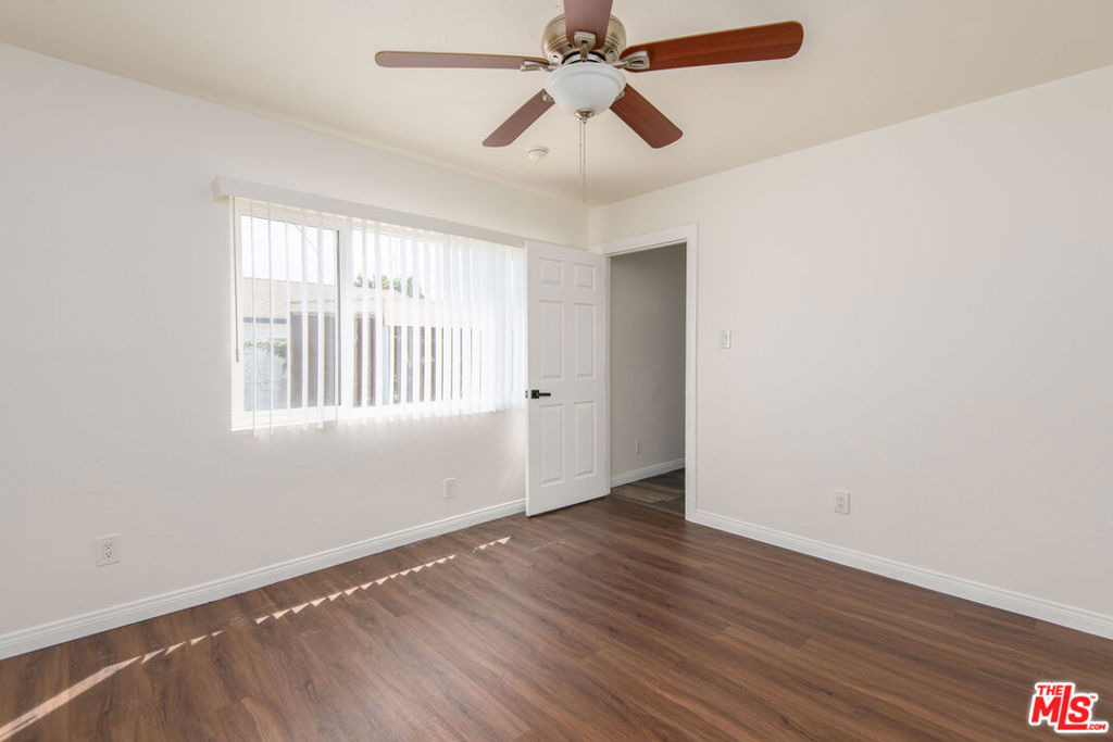 2134 S Cloverdale Avenue - Photo 11