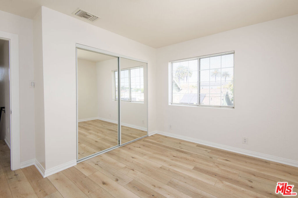 2134 S Cloverdale Avenue - Photo 26