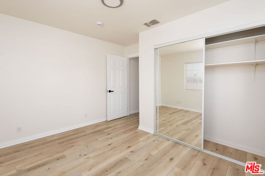 2134 S Cloverdale Avenue - Photo 27