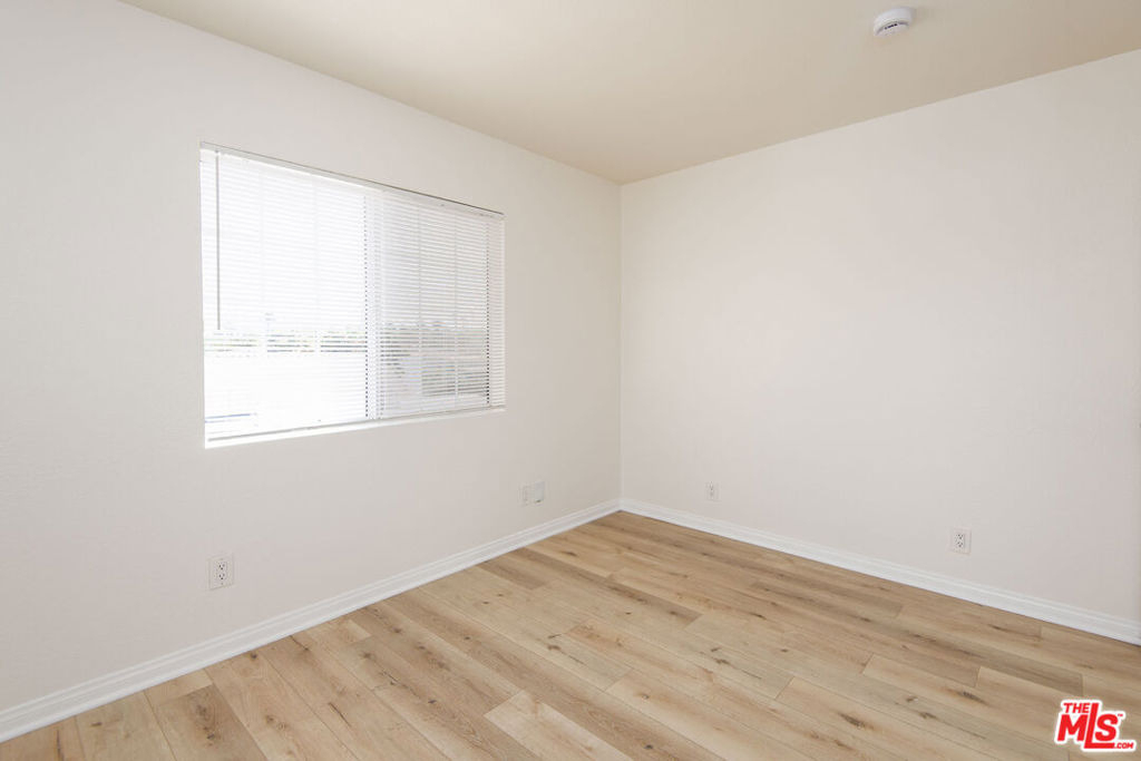 2134 S Cloverdale Avenue - Photo 28
