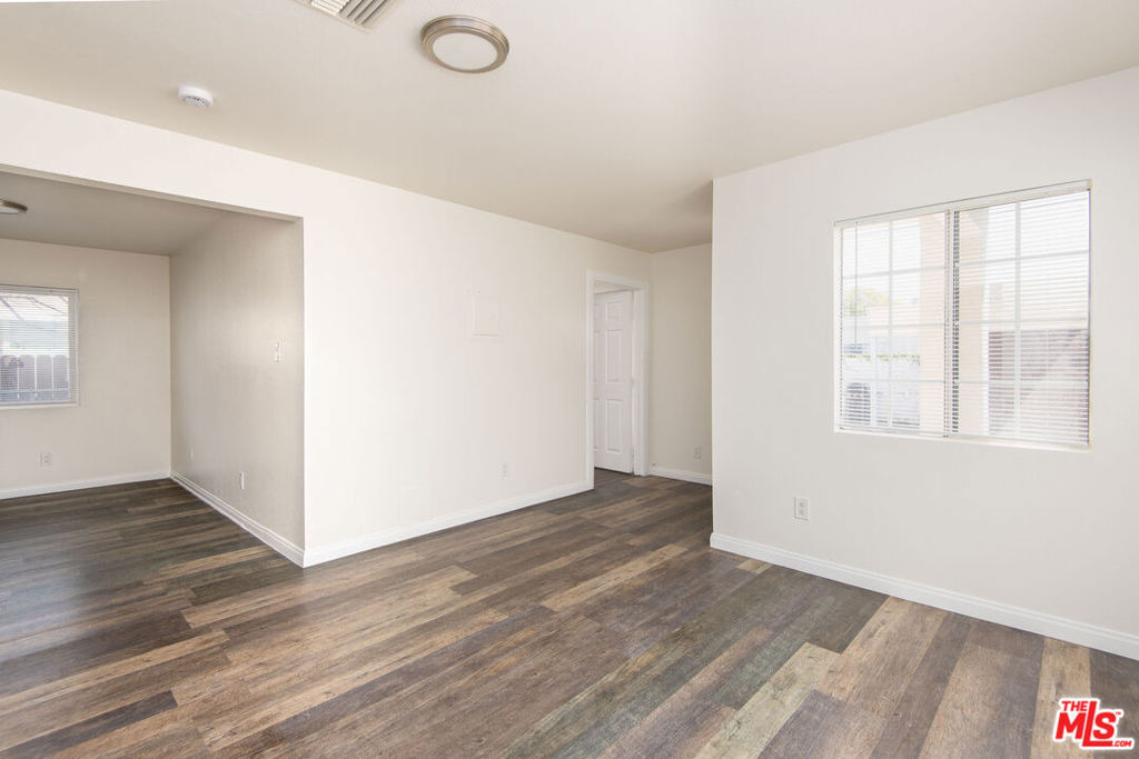 2134 S Cloverdale Avenue - Photo 6