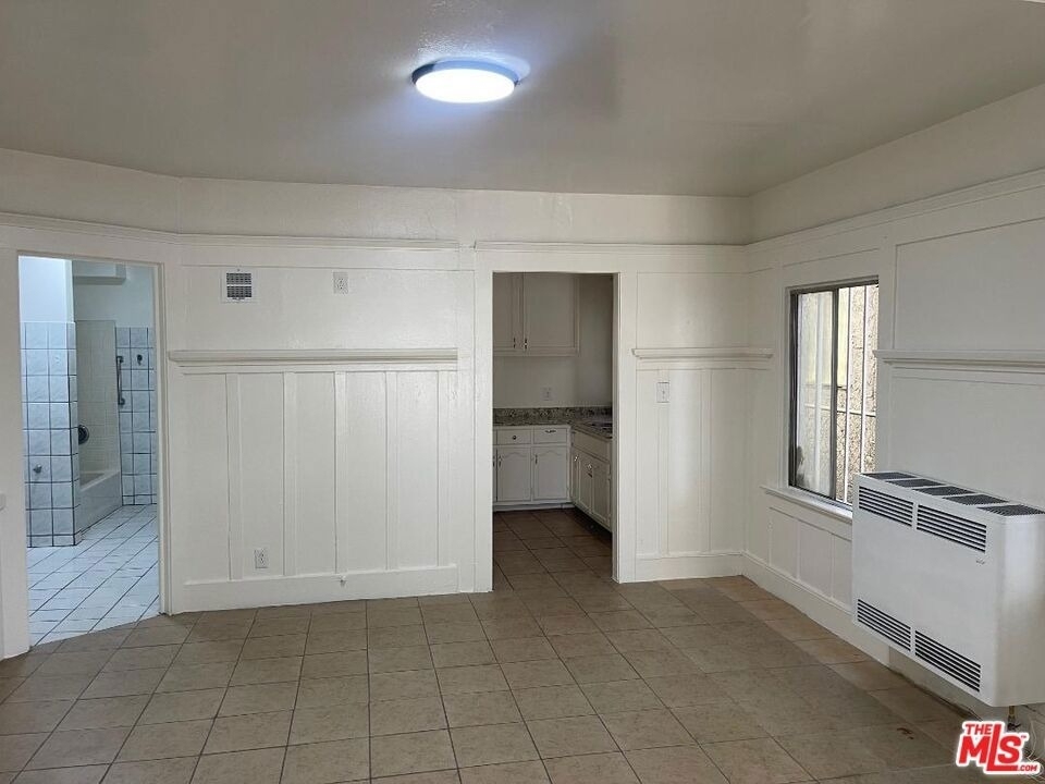 708 W Vernon Avenue - Photo 5