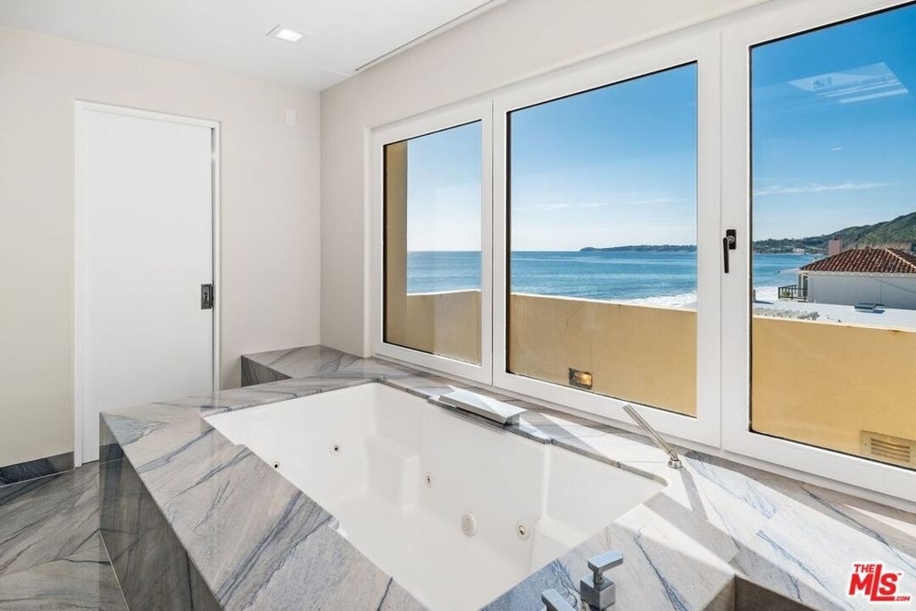 25302 Malibu Road - Photo 16