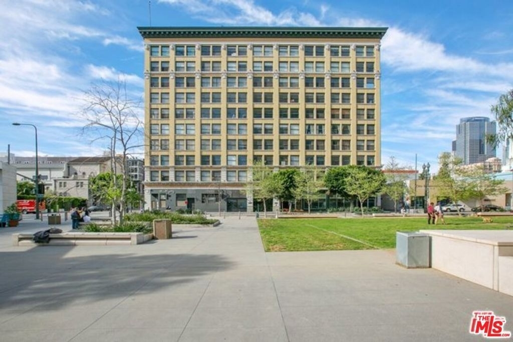 108 W 2nd Street - Photo 23