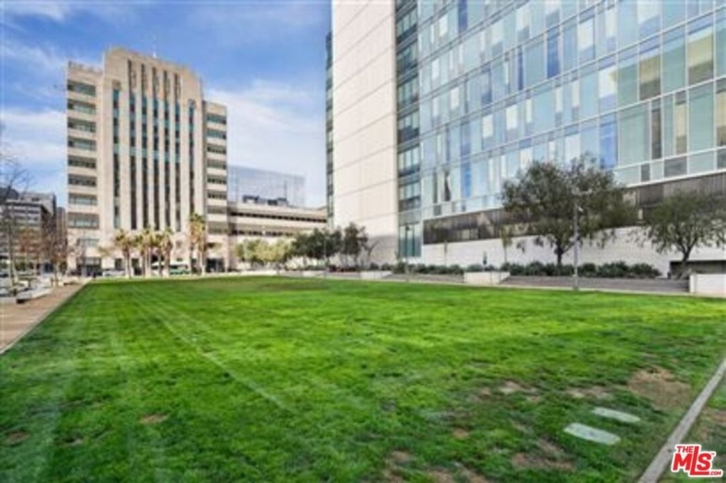 108 W 2nd Street - Photo 26