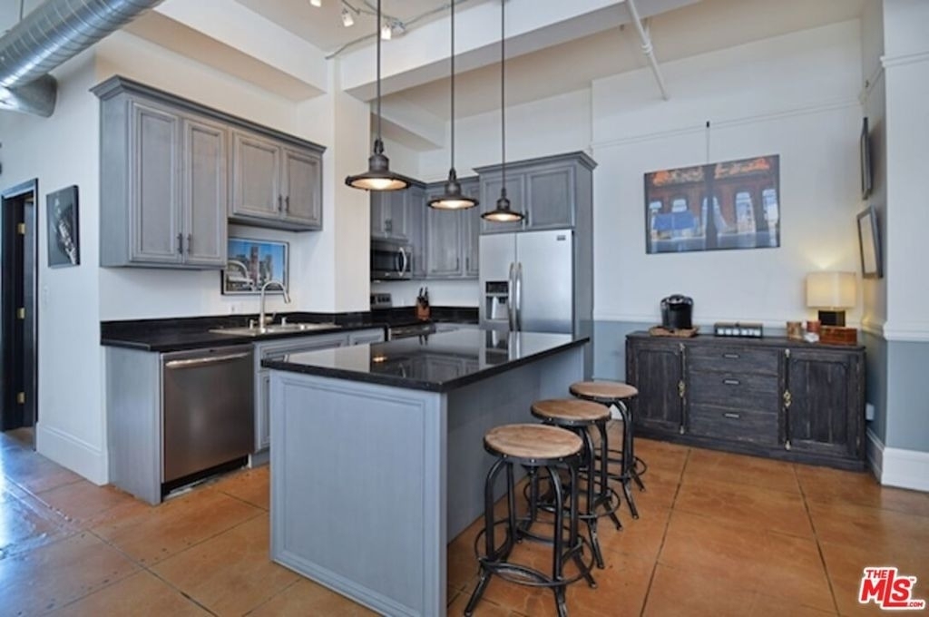108 W 2nd Street - Photo 8