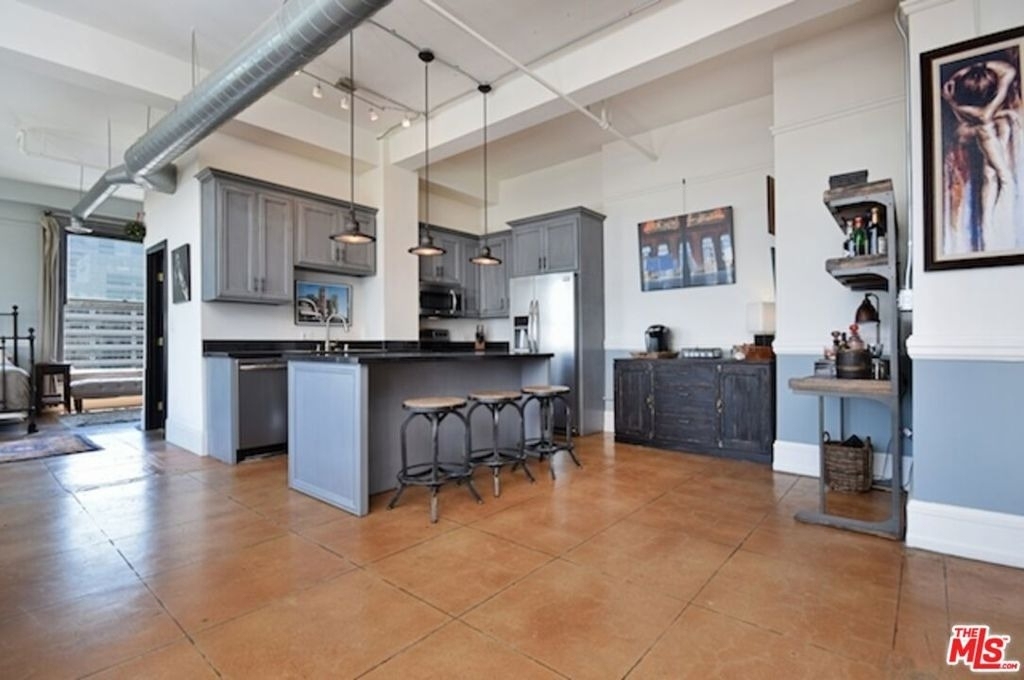 108 W 2nd Street - Photo 6
