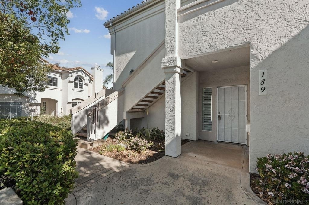 1898 Matin Cir - Photo 2