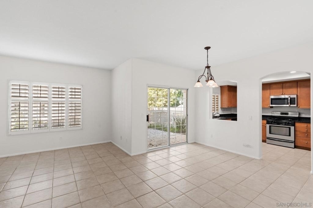1898 Matin Cir - Photo 0