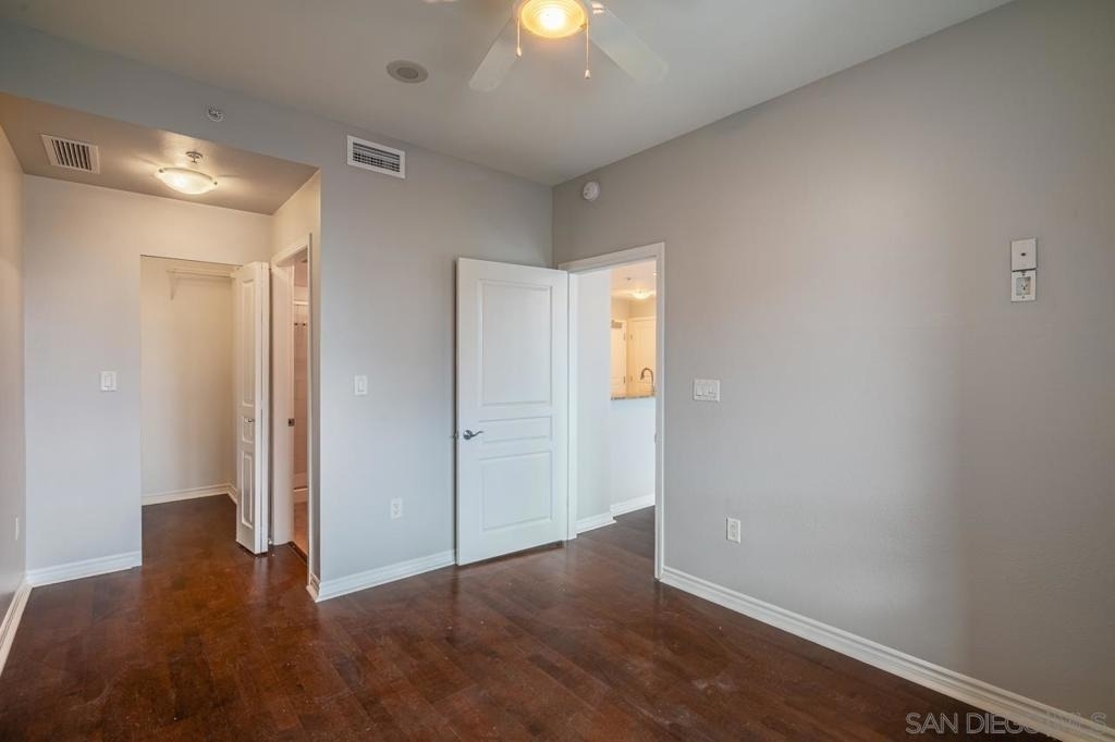 300 W Beech St - Photo 6