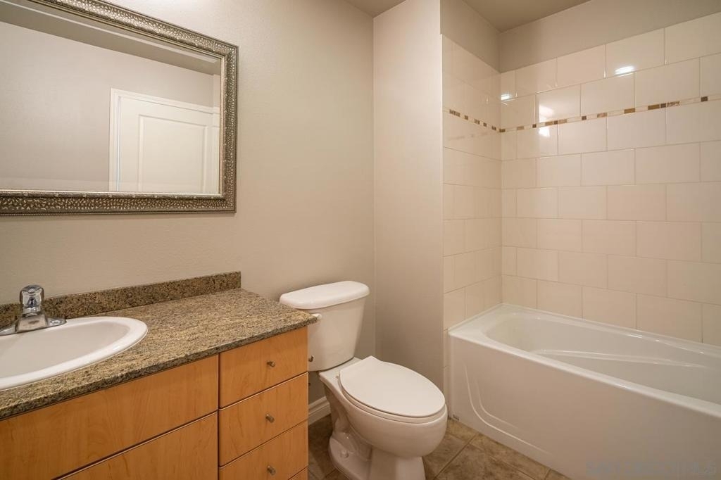 300 W Beech St - Photo 9