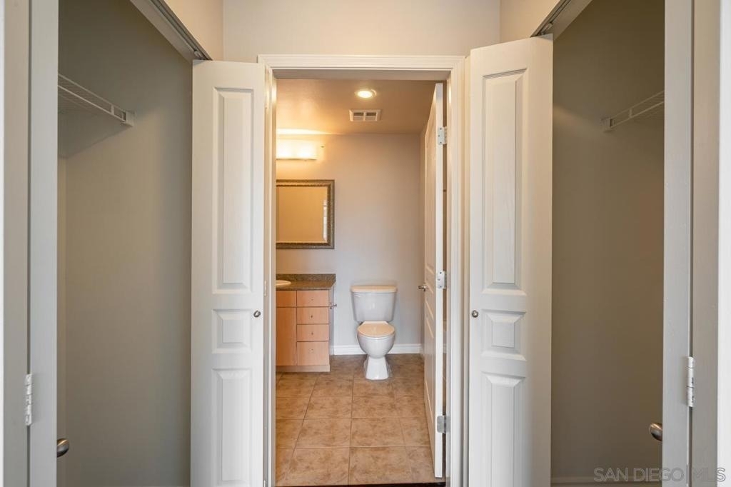 300 W Beech St - Photo 4