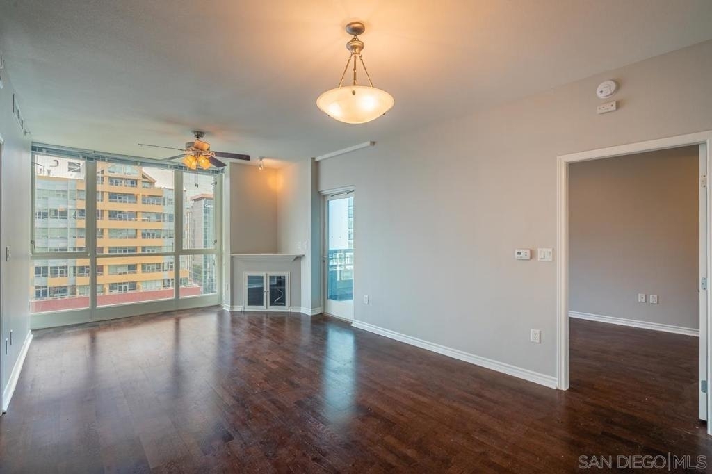 300 W Beech St - Photo 18