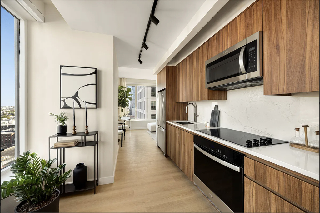 18 India Street - Photo 1