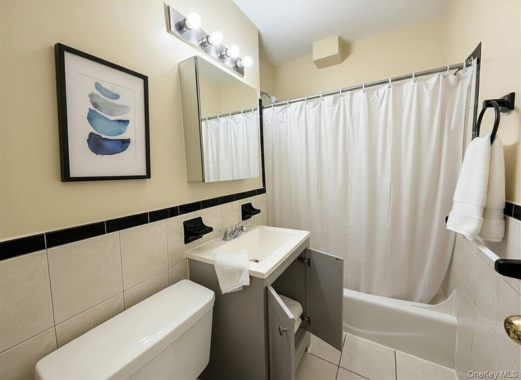 451 Fulton Avenue - Photo 5
