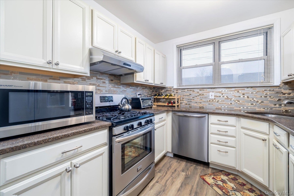 2 Fowler Avenue - Photo 3